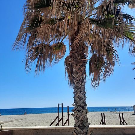 Fuengirola Apartment Carvajal Front Line Primera Linea Esterno foto
