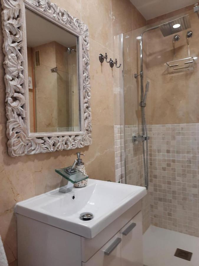 Fuengirola Apartment Carvajal Front Line Primera Linea Esterno foto